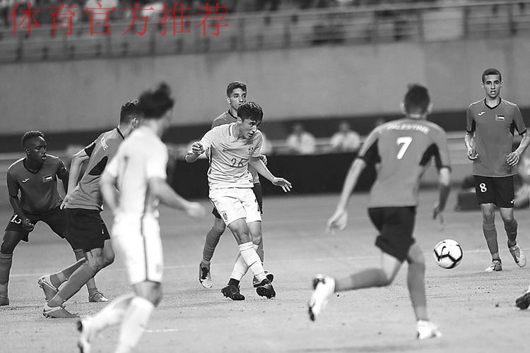勇毅共奋进 | U20男足热身赛再胜巴勒斯坦 勇毅共奋进 | U20男足热身赛再胜巴勒斯坦